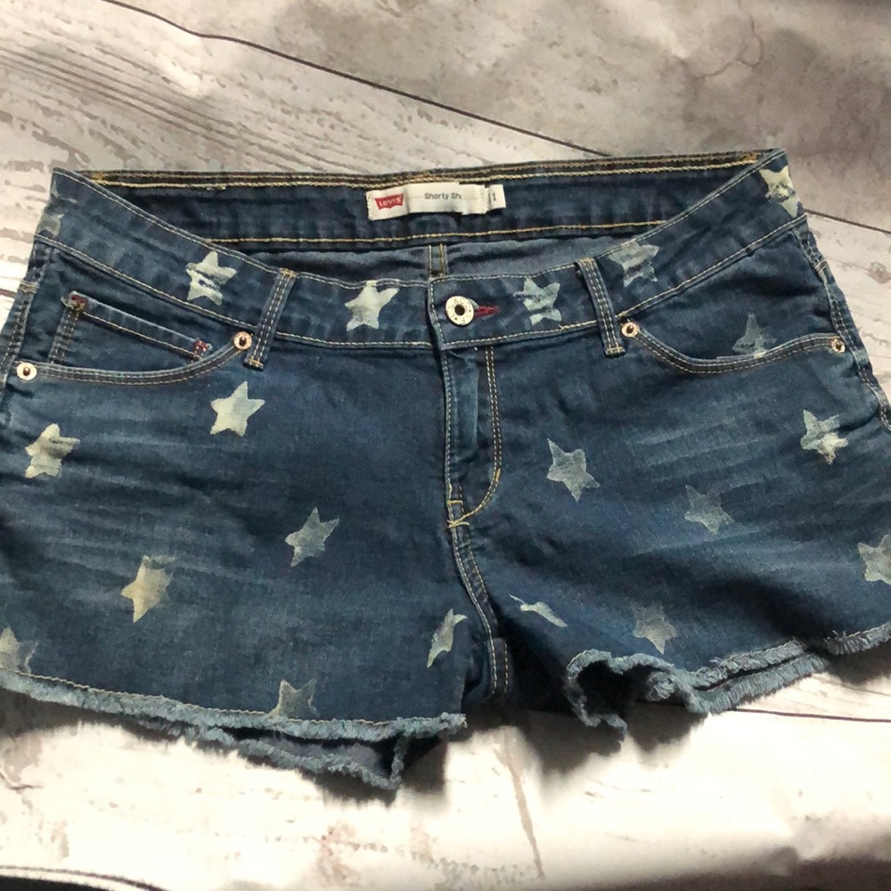 COPY - COPY - LEVI’S SHORTY SHORT SHORTS